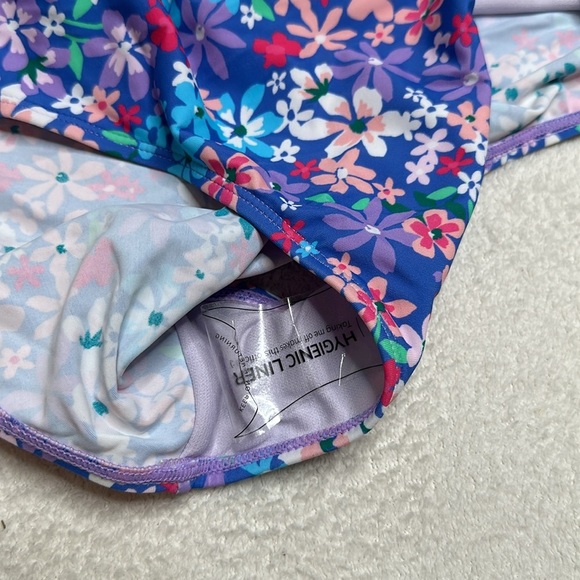 Women's Sundry Daisy Ruffled Bralette & High Waist Bikini Set - Picture 3 of 7